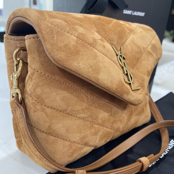 Beautiful YSL Toy Lou Lou in color cinnamon. Beautiful condition. - Picture 6 of 15